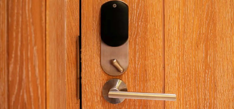 Automatic Locking Door Knob Antioch